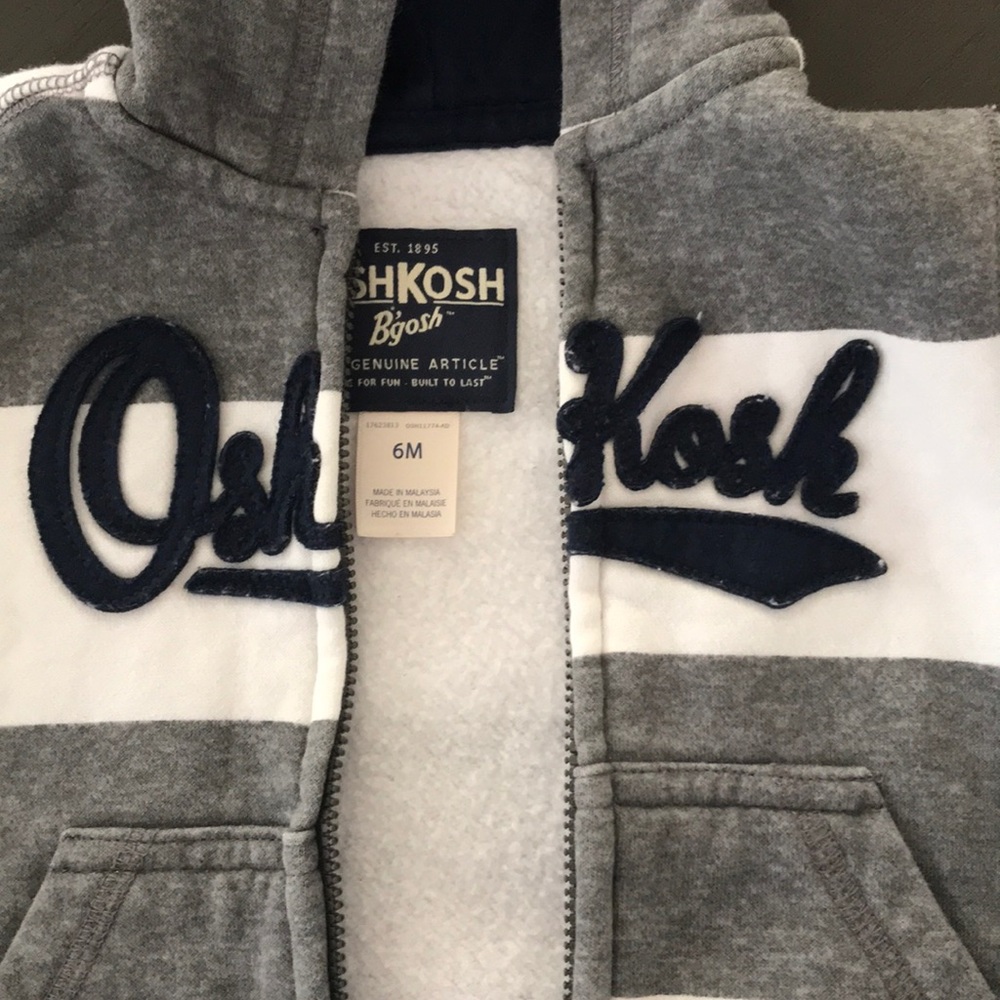 OshKosh B’gosh 2 piece outfit. Perfect condition. - Picture 7 of 7